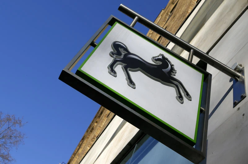 UK to postpone Lloyds share sales