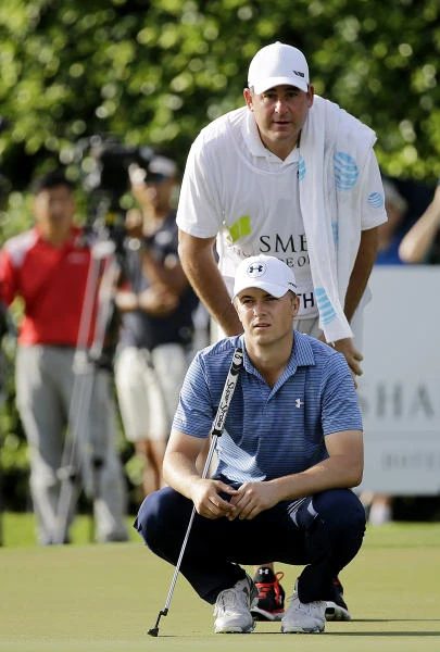 Spieth shrugs off fatigue to be among leaders at Singapore Open