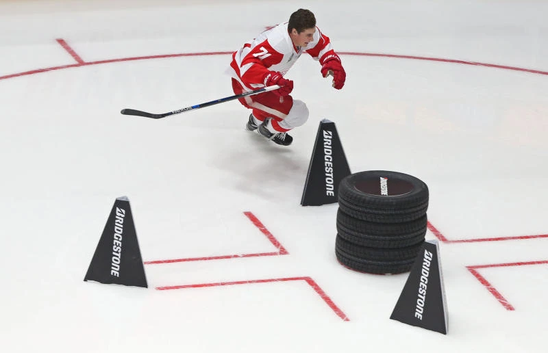 Detroit rookie skates fastest lap at NHL skills competition