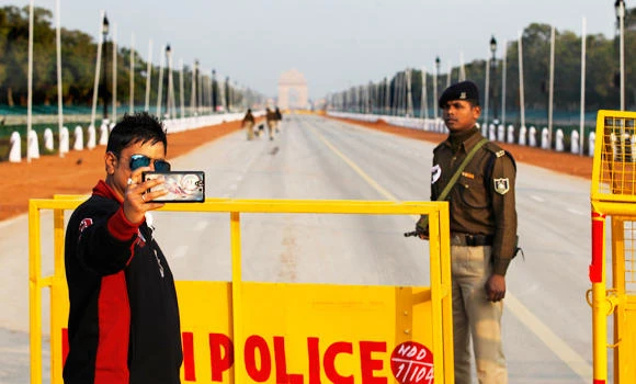 Train runs over Indian teenager taking selfie