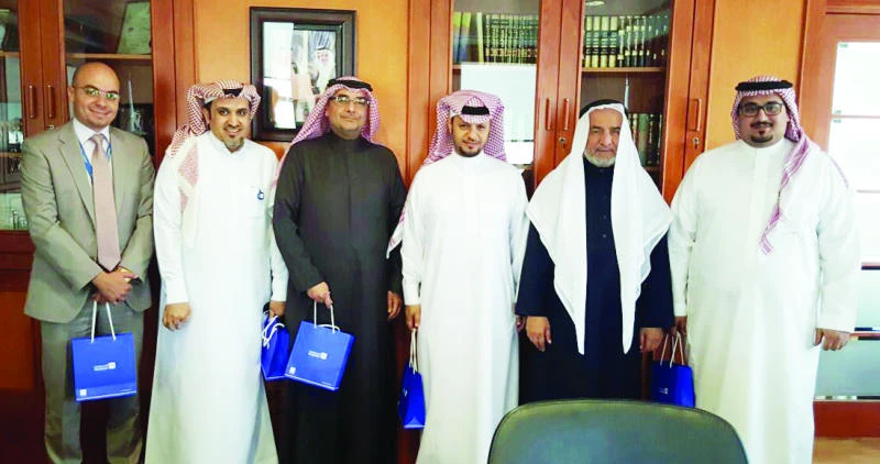 Mobily signs deal with Al-Majdouie Group