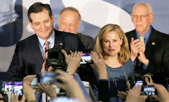 Republican Cruz tops Trump in Iowa presidential race, Clinton and Sanders tie