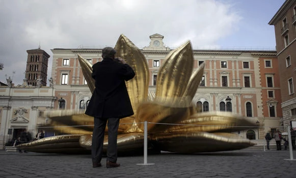 Room with a view for 25 euros? Rome ordered to raise rents