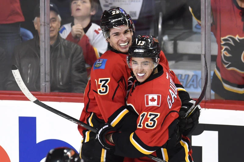 Monahan powers Flames to 4-1 win over Hurricanes