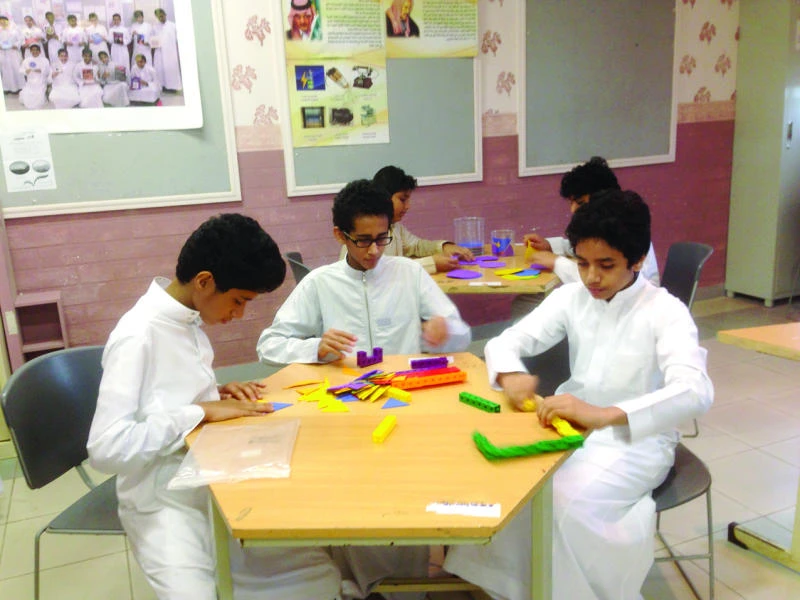 Teacher presents strategy for developing school children skills in partnership with Mahmood Saleh Abbar Company