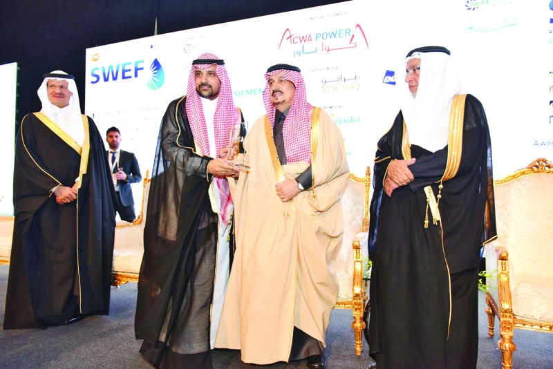 SEC seeks GE gas turbines for fast power in desert areas
