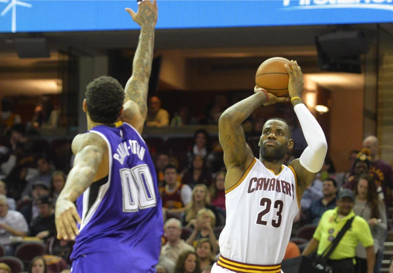 James has triple-double as Cavs humble Kings