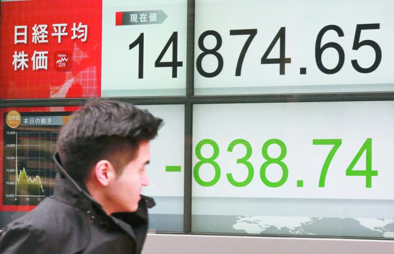 Asian markets battered as Tokyo tanks again