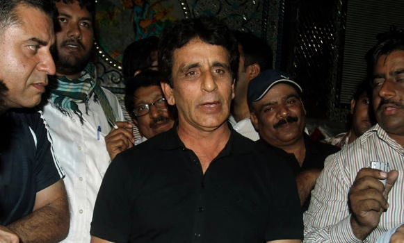 India bans Pak umpire Rauf over spot-fixing scam