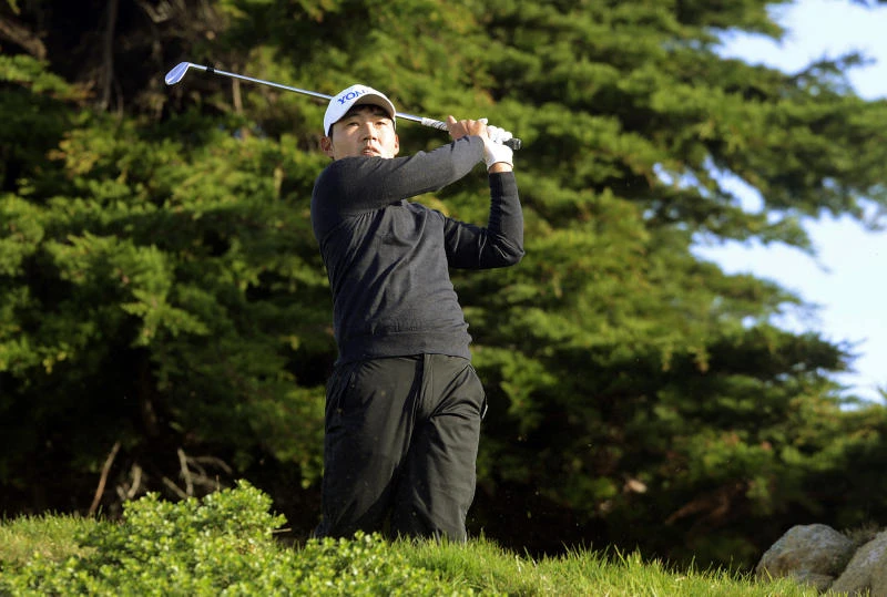 Kang flirts with 59 for share of Pebble Beach lead