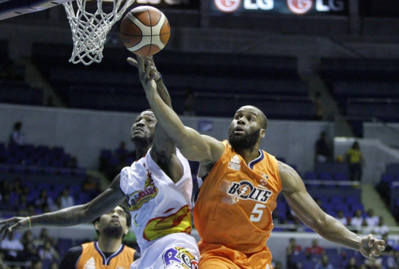 Bolts strike again to seize solo lead