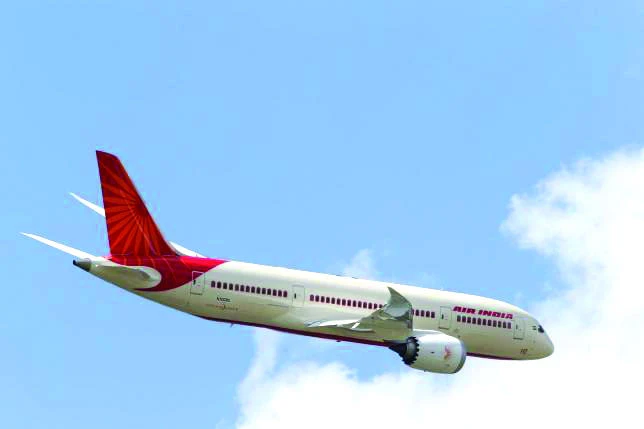 Air travel booms in India, strains creaky infrastructure
