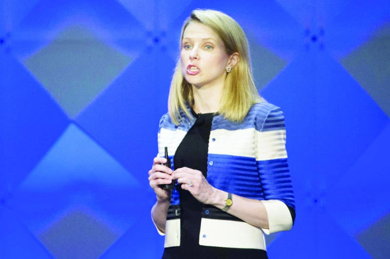 Yahoo forms panel to explore strategic options