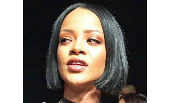 Rihanna delays world tour due to illness