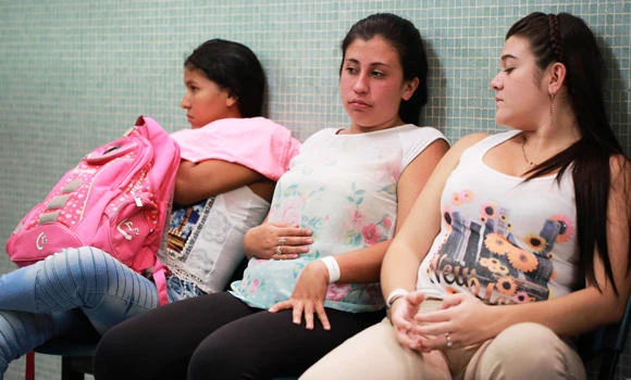 Woman with Zika gives birth to healthy child