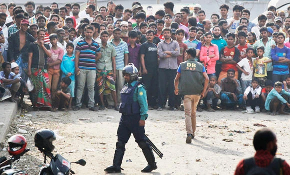 Bangladesh arrests 3 over Hindu priest slaying