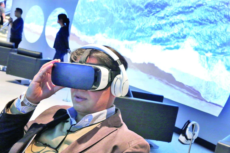 Phone makers banking on virtual reality headsets