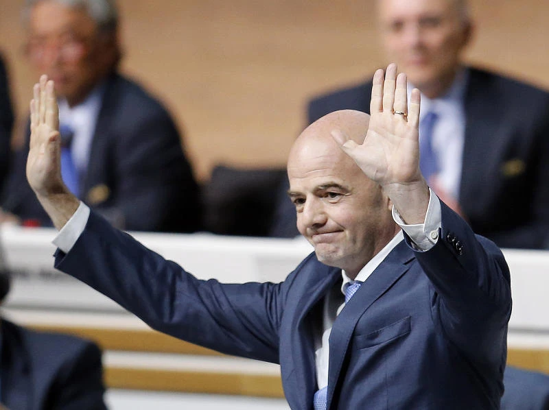 FIFA elects Swiss Infantino to lead it out of era of scandal