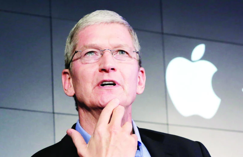 Apple CEO commits to annual dividend boost