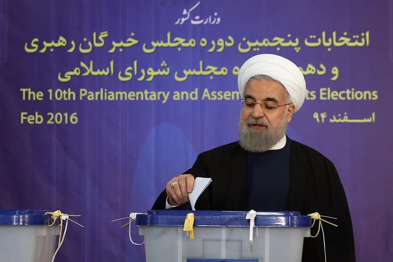 Rouhani, Rafsanjani lead Assembly of Experts race