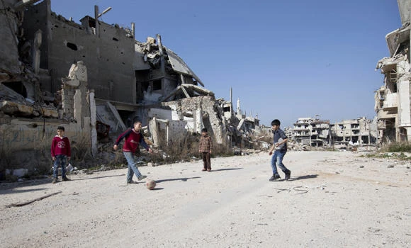 Guns fall silent as delicate Syria truce takes effect
