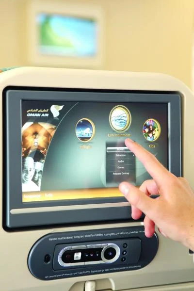 GEE, Oman Air renew content services agreement