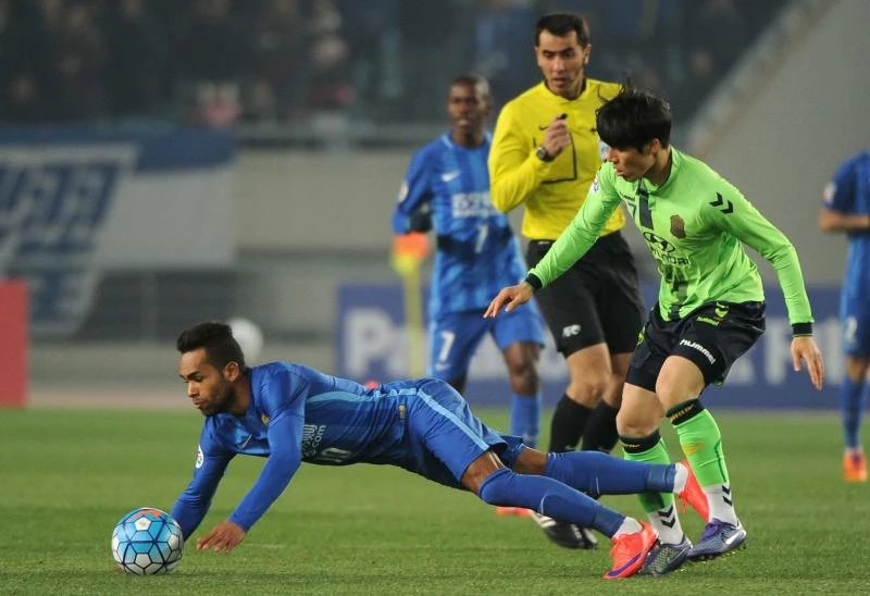 Record signing Teixeira sparks Jiangsu win