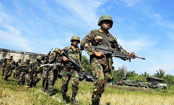 Philippines hunts tomb raider-priest