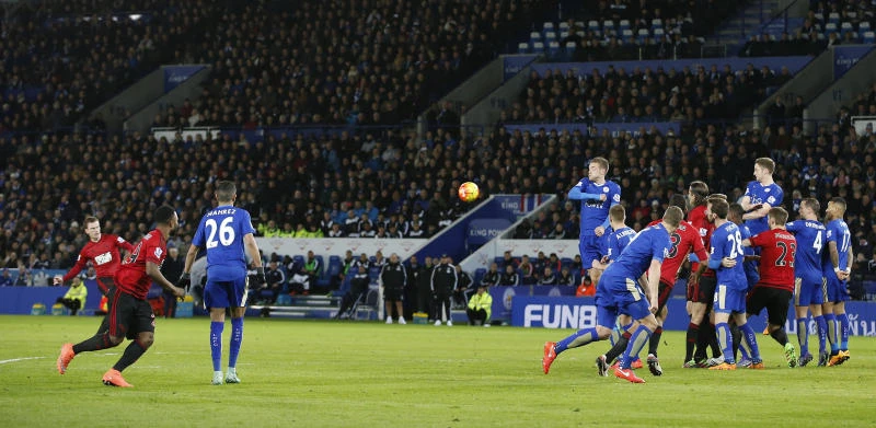 Gardner pegs Leicester back; Chelsea up to 8th