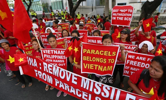 Philippines says China ships spotted at disputed atoll have left