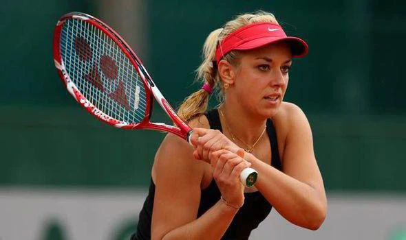 Lisicki outpaces Krejcikova in sticky Malaysian Open