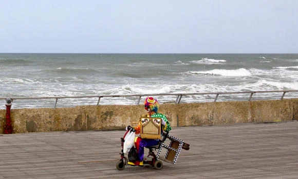 Palestinian clown not spared in Israeli crackdown