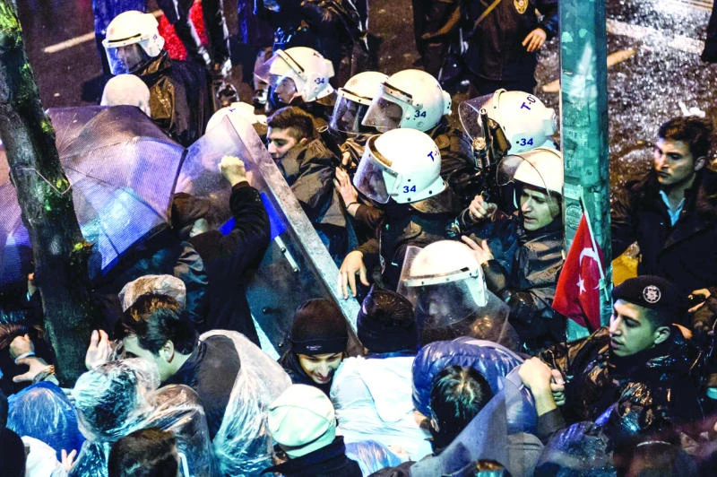 EU slams Turkish crackdown on daily