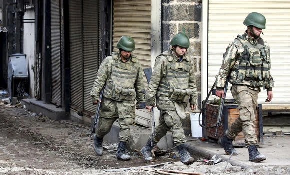 Rockets from Syria kill two in Turkey town