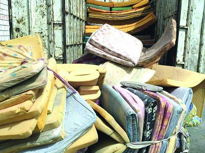 3,000 tons of polluted sponge seized