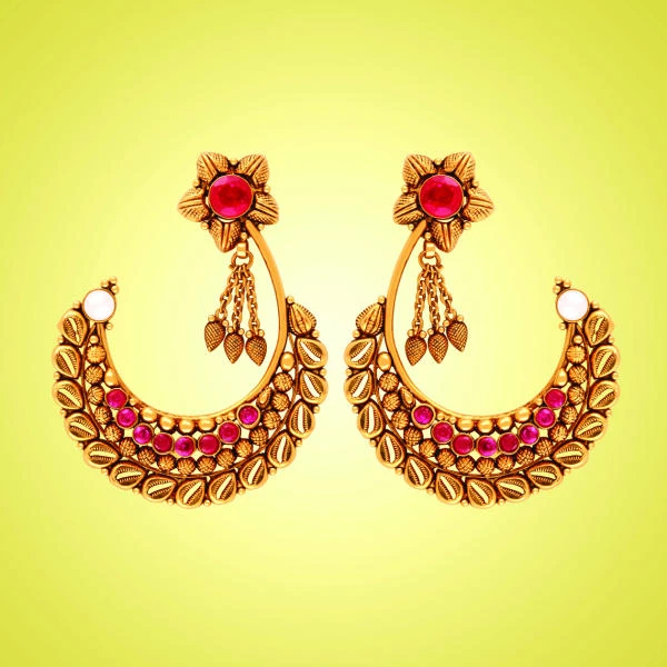 Malabar Gold & Diamonds exhibits earrings from over 20 countries