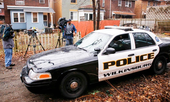 4 women killed in party shooting