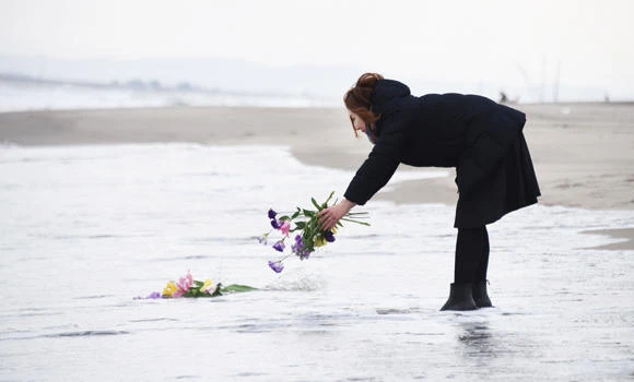 Moment of silence as Japan marks 5 years of quake, tsunami