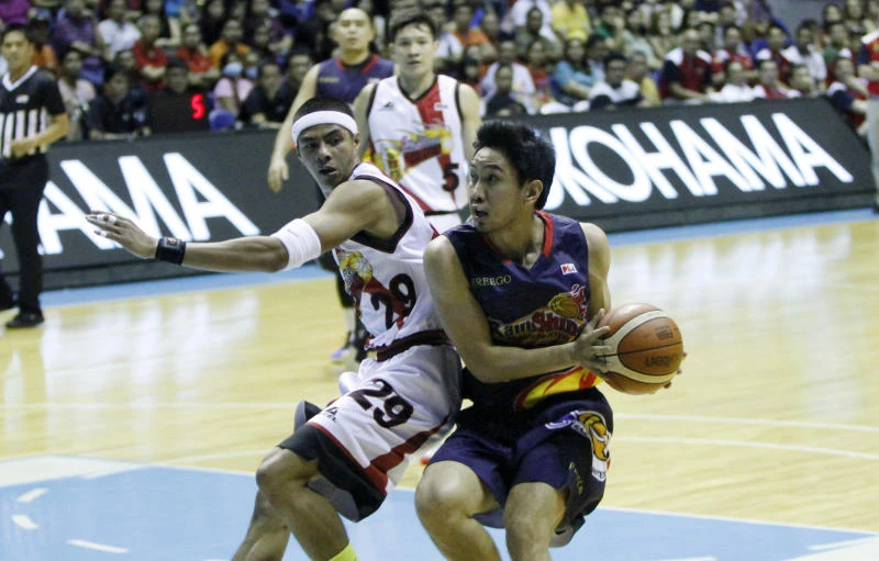 Debutant Charlo stars for Rain or Shine in win over San Miguel