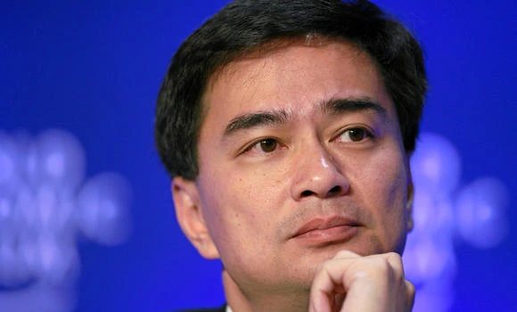 Ex-Thai PM echoes rival in lambasting junta rule