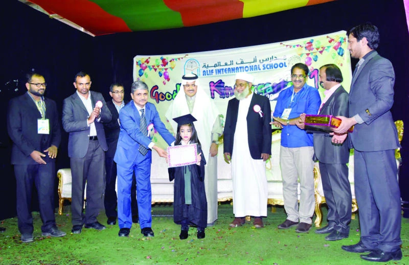 Alif school celebrates ‘Good Bye Kindergarten 2016’