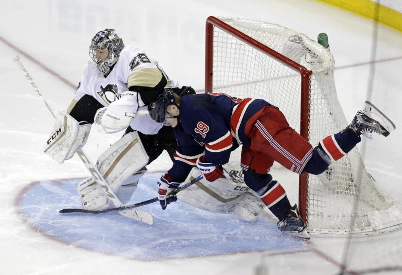 Short-handed Penguins surge past Rangers 5-3