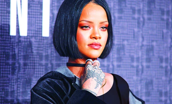 Rihanna on a roll, to be honored at BET awards