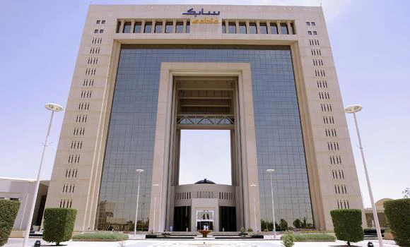 Broad sell-off hits Gulf stocks