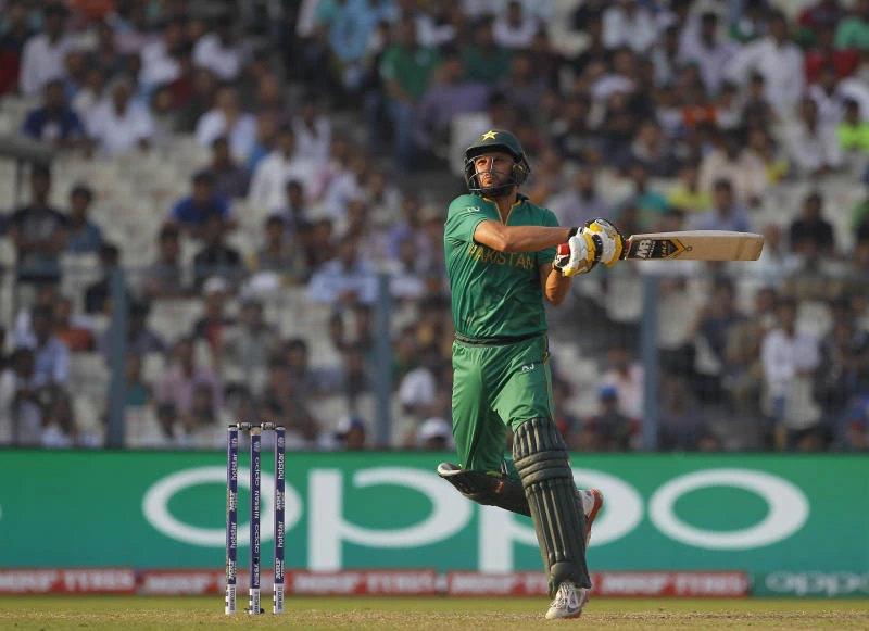 Proud Afridi powers Pakistan to big opening win