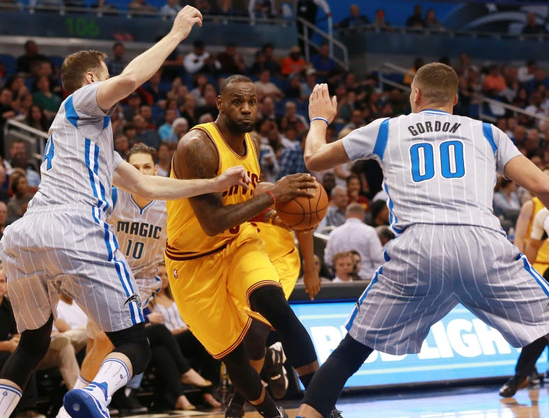 Cavs, Thunder clinch playoff spots; Warriors thump Mavs