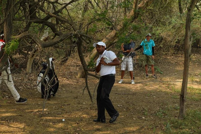 Chawrasia grabs lead on day 3 of Indian Open
