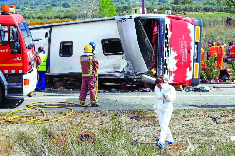 Spain bus crash leaves 14 students dead, many hurt