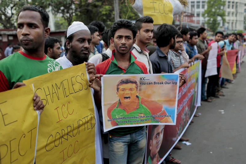 Bangladesh fans vent anger at ICC over bans