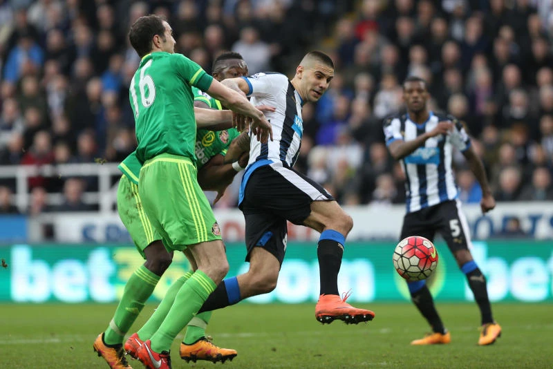 Mitrovic saves Newcastle; Mane sinks Liverpool